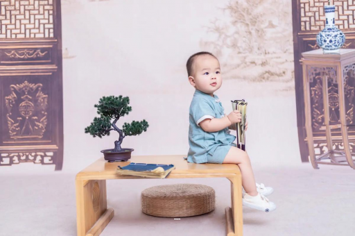 株洲宝宝脸肿了怎么回事